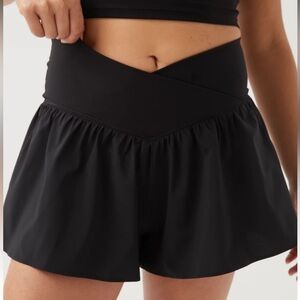 OFFLINE By Aerie Real Me Crossover Flowy Short Black Large